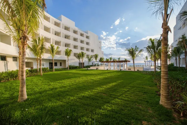 Bilder från hotellet Izla Beach Front Hotel - nummer 1 av 30
