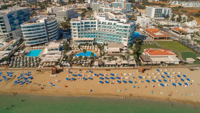 Bilder från hotellet Vrissaki Beach Hotel - nummer 1 av 10