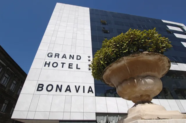 Bilder från hotellet Grand Hotel Bonavia - nummer 1 av 33