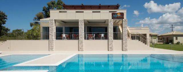 Bilder från hotellet Niriides Luxury Villas - nummer 1 av 64