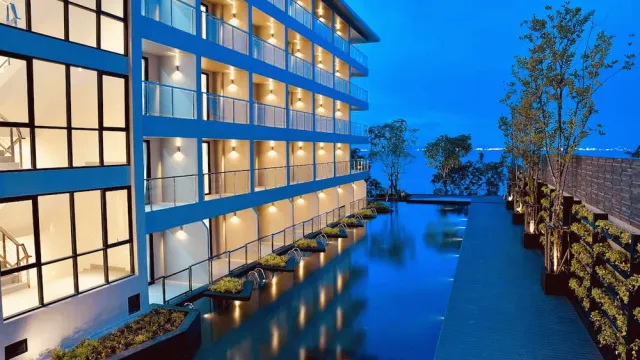 Bilder från hotellet Golden Tulip Pattaya Beach Resort - nummer 1 av 38