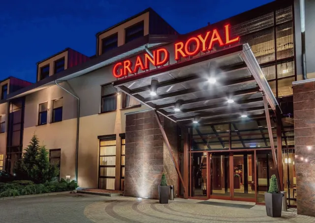 Bilder från hotellet Grand Royal Hotel - nummer 1 av 60