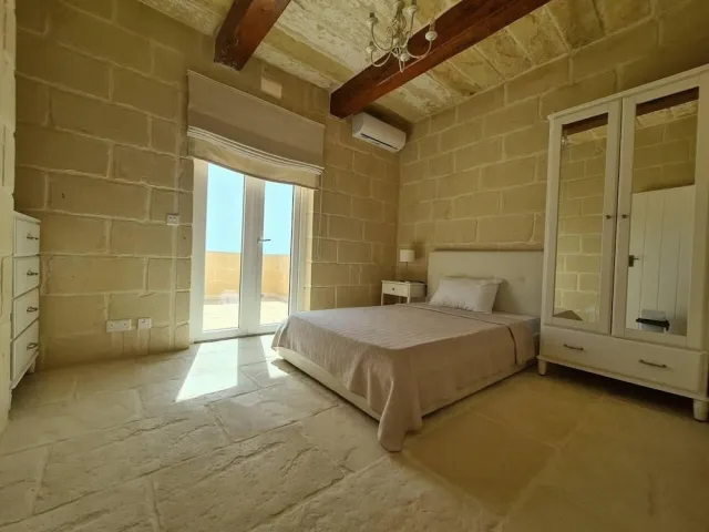Bilder från hotellet Farmhouse Villa in Gozo With Large Pool & Garden - nummer 1 av 39