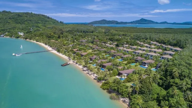 Bilder från hotellet The Village Coconut Island Beach Resort - nummer 1 av 12