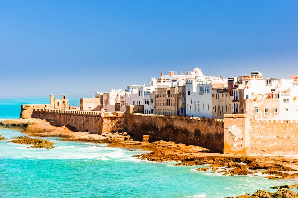 Sjarmerende Essaouira, med salt sjøluft og fargerikt folkeliv i de smale gatene.