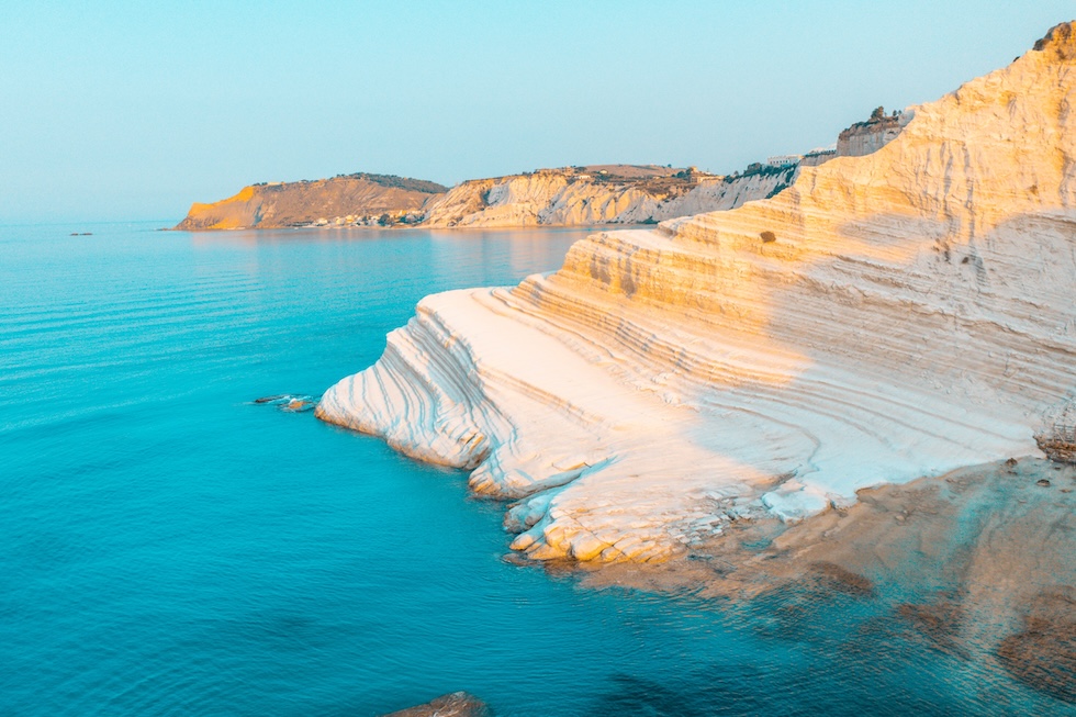 De vakre klippene Scala dei Turchi ligger i Agrigento på Sicilia.
