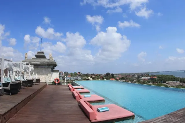 Bilder från hotellet The Crystal Luxury Bay Resort Nusa Dua - nummer 1 av 30