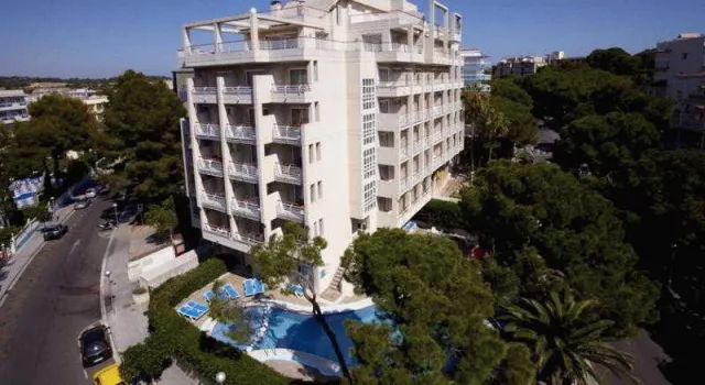 Bilder från hotellet Golden Acqua Salou - nummer 1 av 67