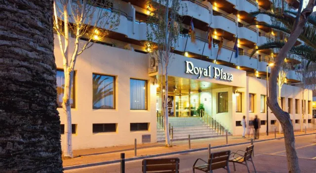 Bilder från hotellet Royal Plaza - nummer 1 av 67