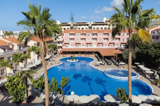 Bilder från hotellet El Duque - nummer 1 av 10