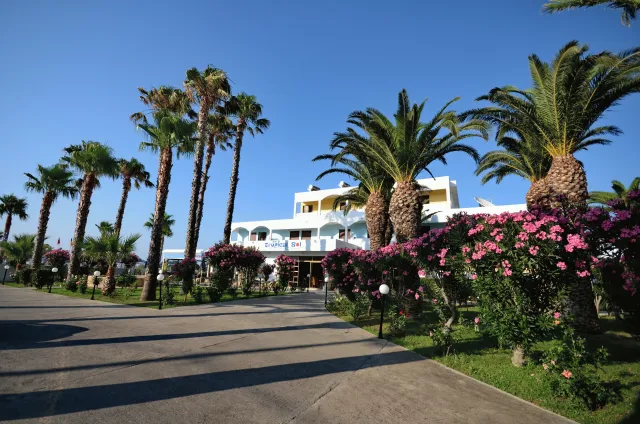 Bilder från hotellet Tropical Sol - nummer 1 av 10