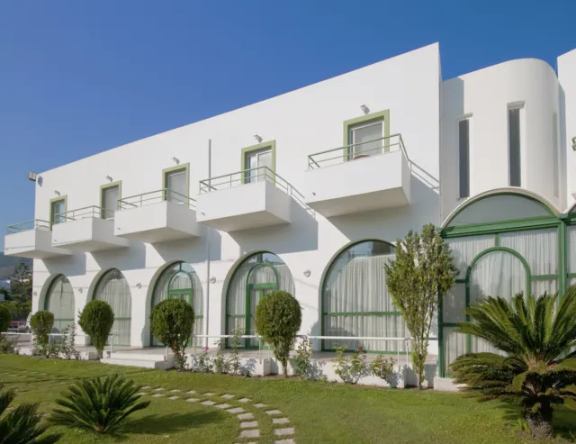 Bilder från hotellet Alexandra Beach Hotel - nummer 1 av 10