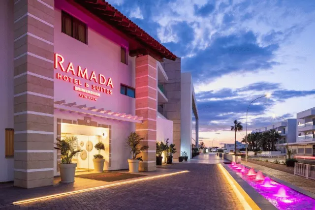 Bilder från hotellet Ramada Hotel & Suites By Wyndham - nummer 1 av 10