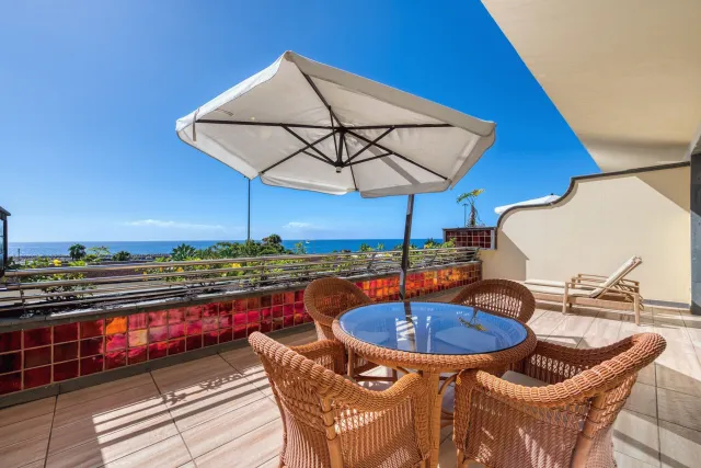 Bilder från hotellet Holiday Club Playa Amadores - nummer 1 av 10