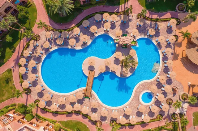 Bilder från hotellet Charmillion Gardens Aqua Park - nummer 1 av 10