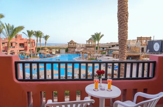 Bilder från hotellet Charmillion Sea Life Resort - nummer 1 av 10