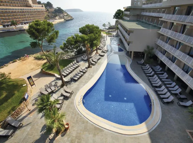 Bilder från hotellet Occidental Cala Vinas - nummer 1 av 10
