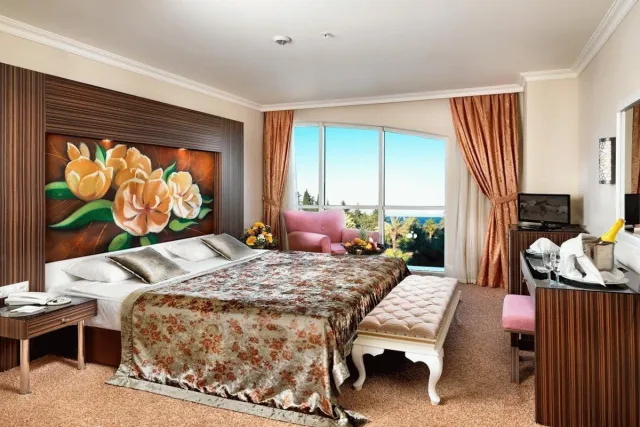 Bilder från hotellet Crystal De Luxe Resort & Spa - nummer 1 av 10