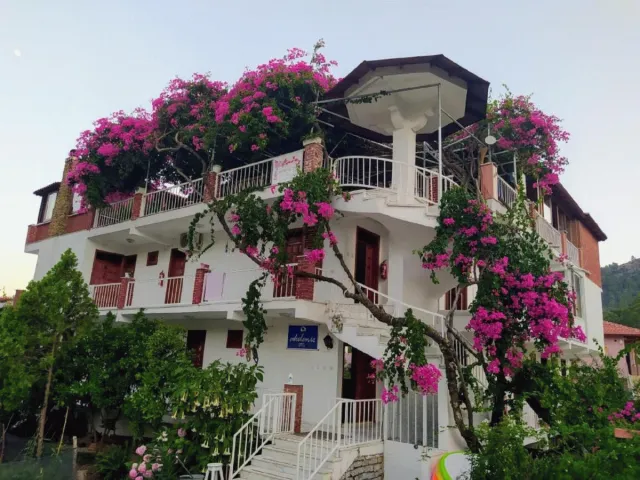 Bilder från hotellet Akdeniz Pansiyon - nummer 1 av 32