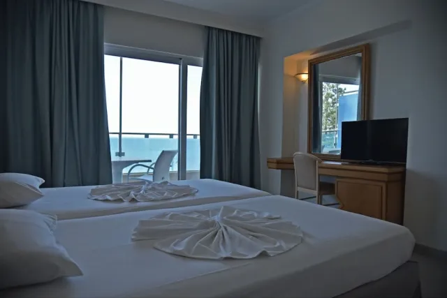 Bilder från hotellet Bristol Sea View Apartments - nummer 1 av 100