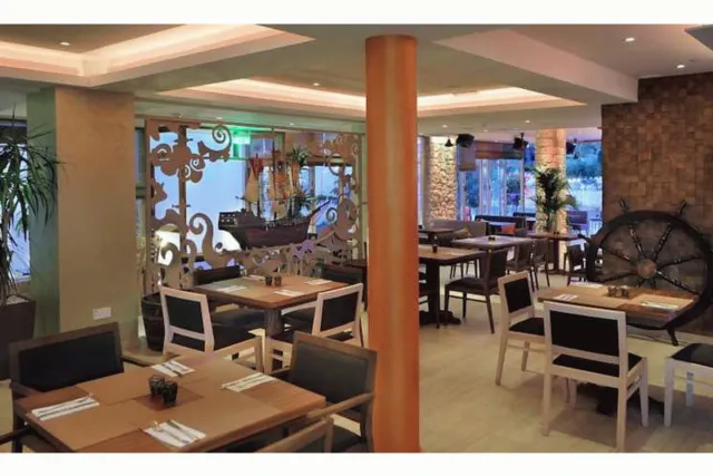 Bilder från hotellet Nelia Gardens - nummer 1 av 100