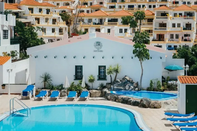 Bilder från hotellet Neptuno Costa Adeje - nummer 1 av 60