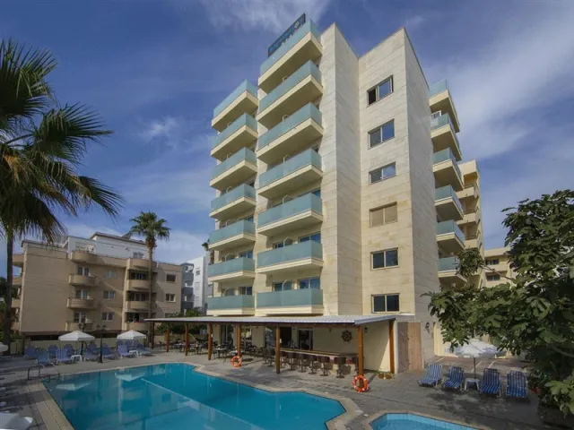 Bilder från hotellet Kapetanios Limassol Hotel - nummer 1 av 55