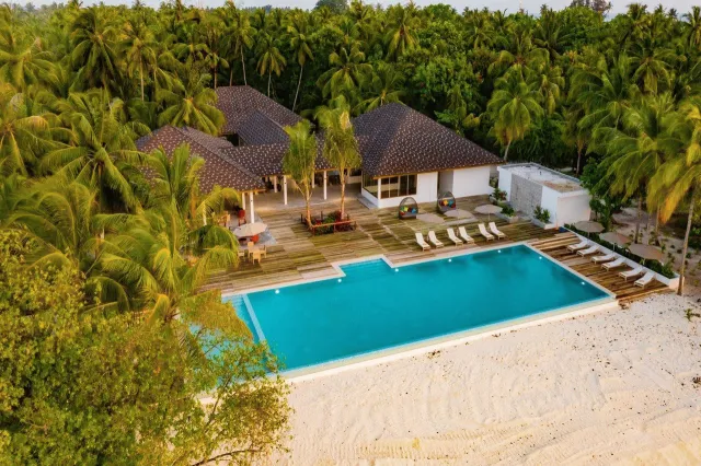 Bilder från hotellet Fiyavalhu Resort Maldives - nummer 1 av 23