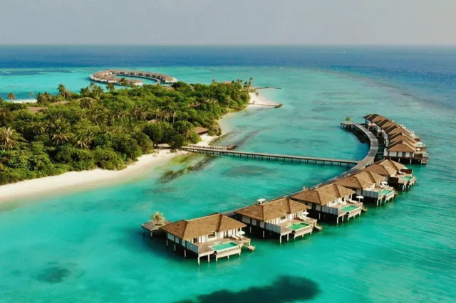 Bilder från hotellet Noku Maldives - nummer 1 av 12