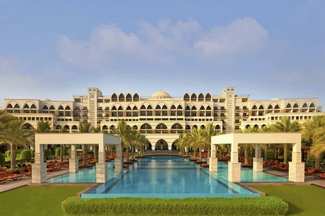 Bilder från hotellet Jumeirah Zabeel Saray Dubai - nummer 1 av 46