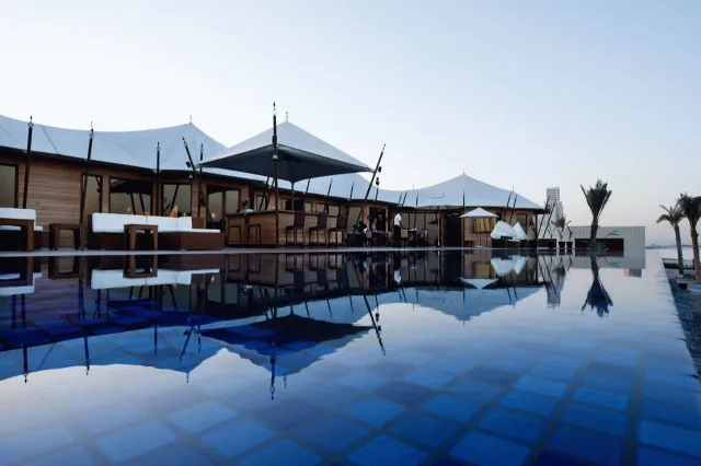 Bilder från hotellet Al Hamra Beach and Golf Resort - nummer 1 av 11
