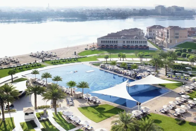 Bilder från hotellet The Ritz Carlton Abu Dhabi Grand Canal - nummer 1 av 30