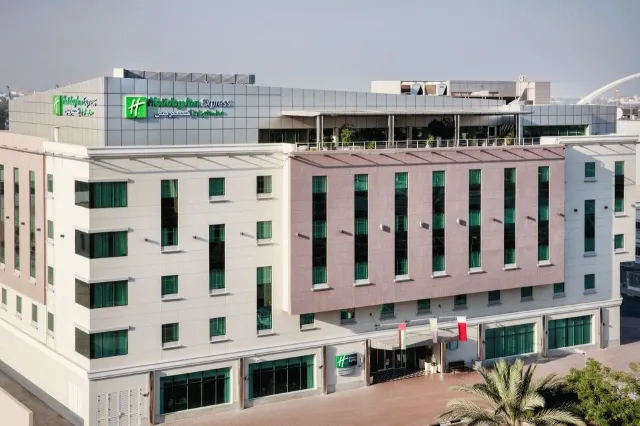 Bilder från hotellet Holiday Inn Express Dubai Safa Park - nummer 1 av 10