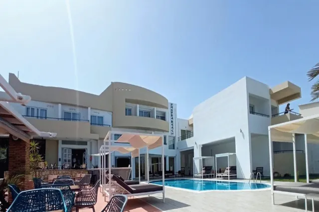 Bilder från hotellet Faedra Beach Hotel - nummer 1 av 10