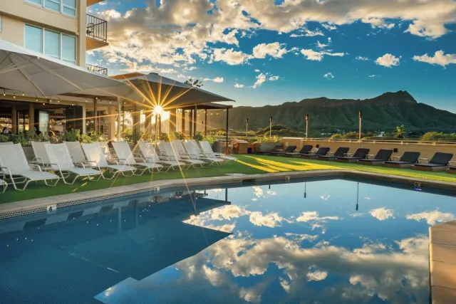 Bilder från hotellet Queen Kapiolani Hotel - nummer 1 av 100