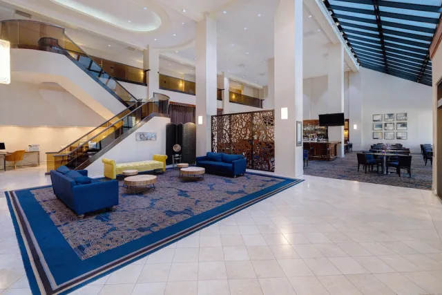 Bilder från hotellet Embassy Suites by Hilton Santa Clara Silicon Valley - nummer 1 av 100
