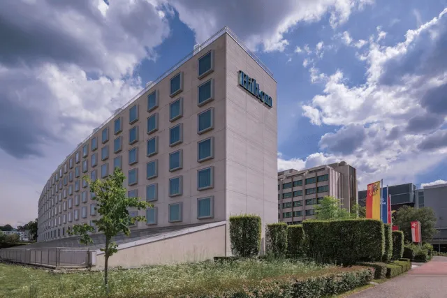 Bilder från hotellet Hilton Geneva Hotel and Conference Centre - nummer 1 av 100