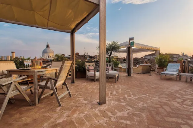 Bilder från hotellet Hotel Saturnia & International - nummer 1 av 10