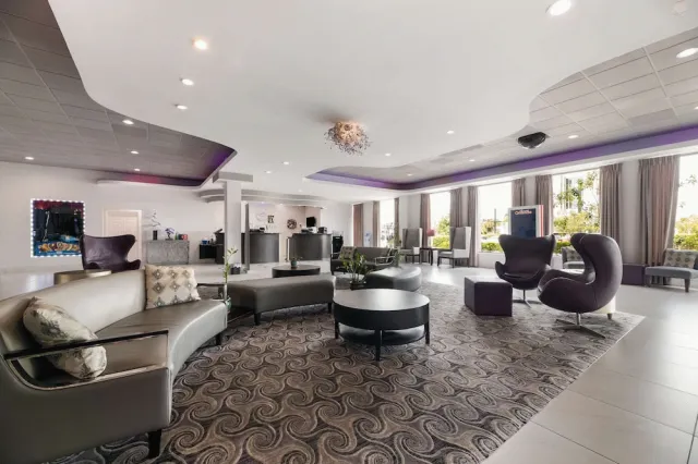 Bilder från hotellet Clarion Inn & Suites Across From Universal Orlando Resort - nummer 1 av 59