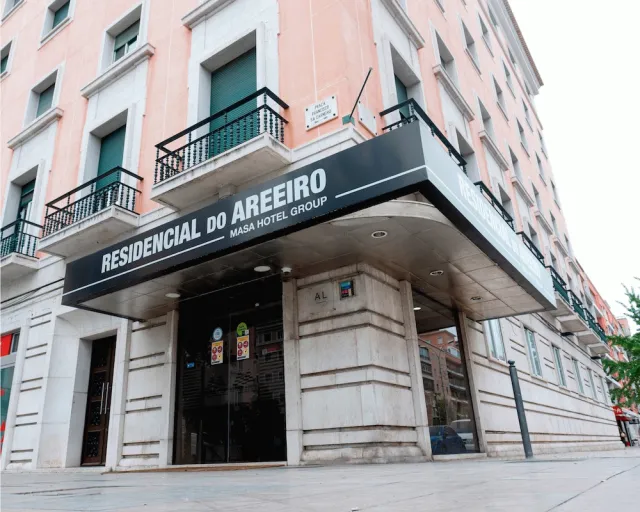 Bilder från hotellet Residencial Lar do Areeiro - nummer 1 av 70
