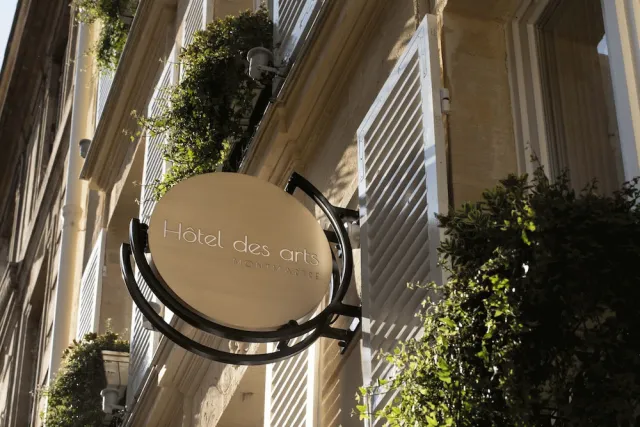 Bilder från hotellet Hotel Des Arts Paris Montmartre - nummer 1 av 70