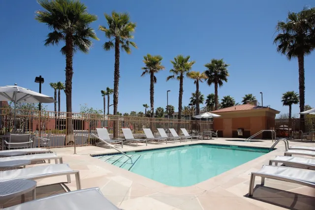Bilder från hotellet SpringHill Suites Los Angeles LAX/Manhattan Beach - nummer 1 av 19