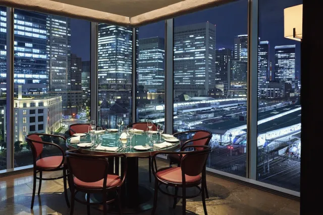 Bilder från hotellet Four Seasons Hotel Tokyo at Marunouchi - nummer 1 av 100