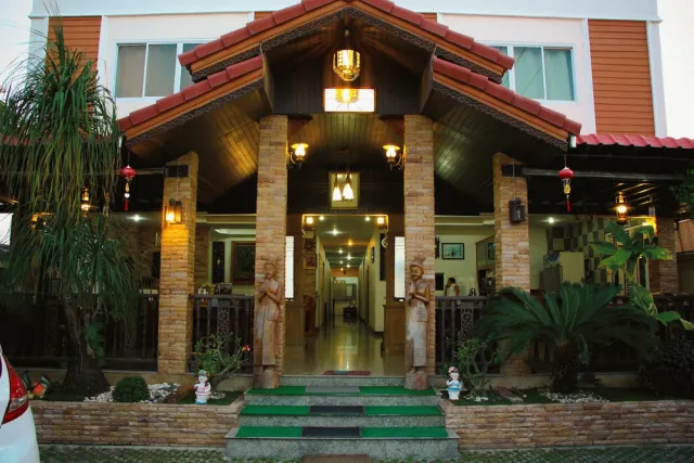 Bilder från hotellet Iyara Hua Hin Lodge - nummer 1 av 36
