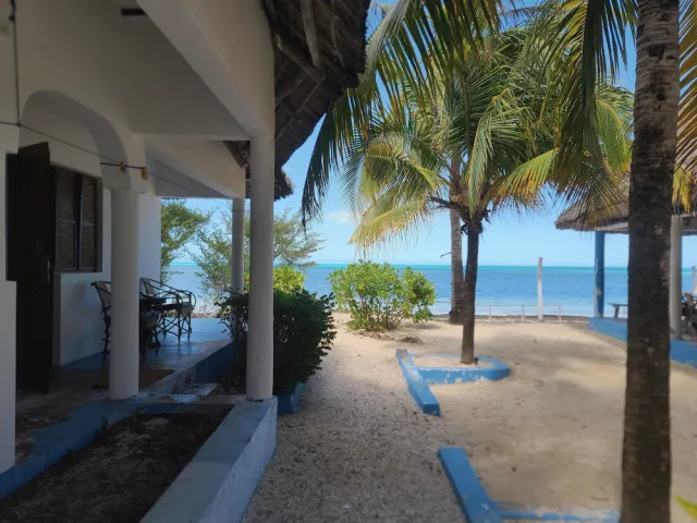 Bilder från hotellet Oasis Beach Inn - nummer 1 av 11