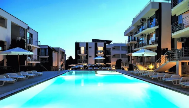 Bilder från hotellet New Line Village Apartments - nummer 1 av 42