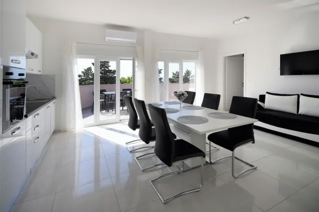 Bilder från hotellet Apartments Lola - nummer 1 av 10