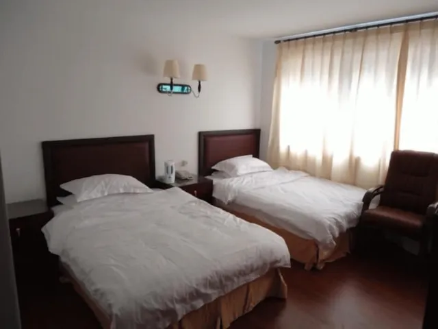 Bilder från hotellet Aditya Hotel - nummer 1 av 10