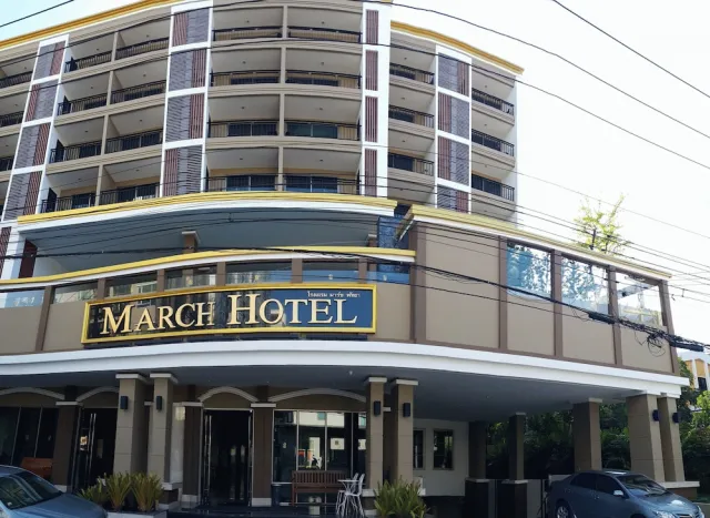 Bilder från hotellet March Hotel Pattaya - nummer 1 av 51