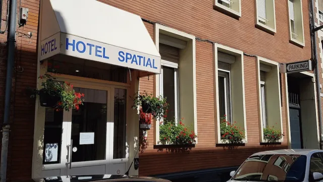 Bilder från hotellet Hôtel Au Spatial - nummer 1 av 10